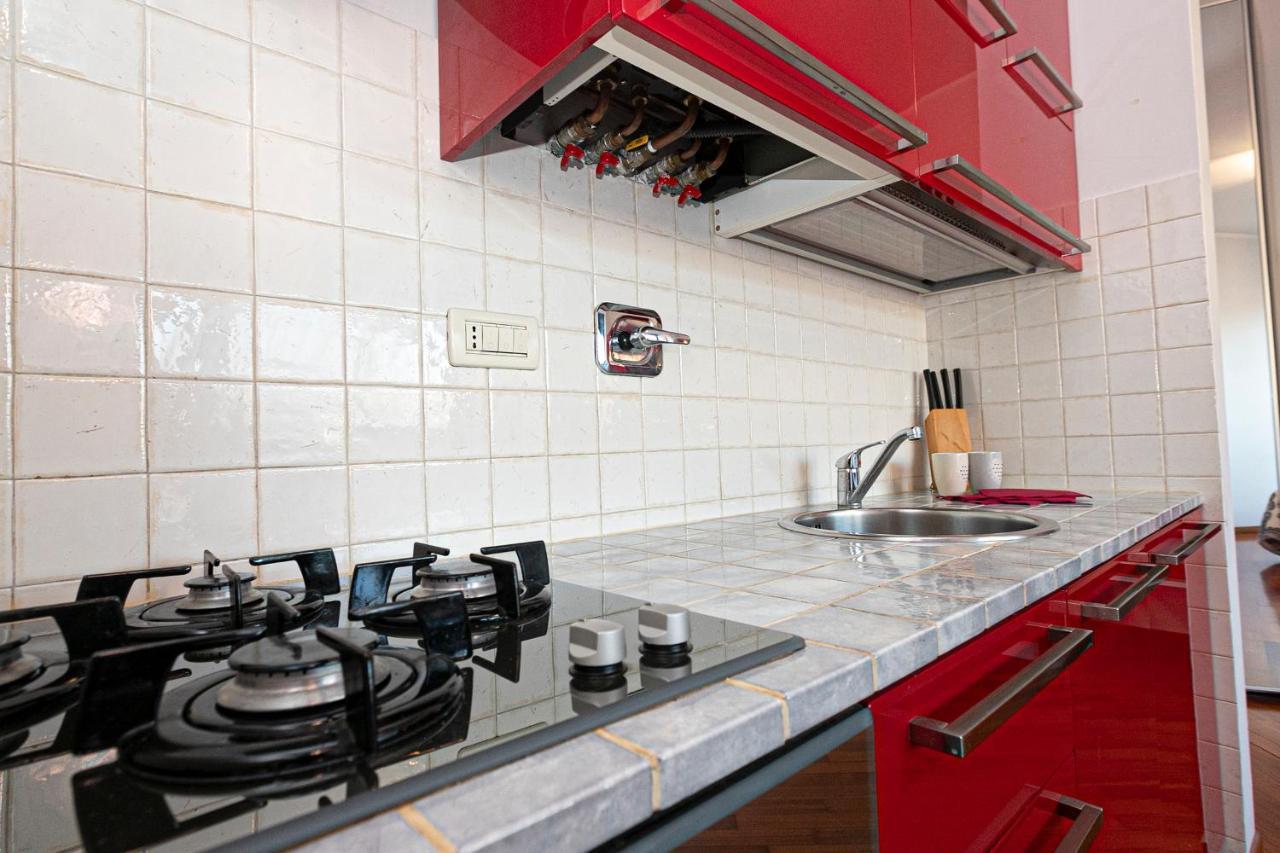 Real Italian Estate - Red Coral Apartment Genoa Bagian luar foto